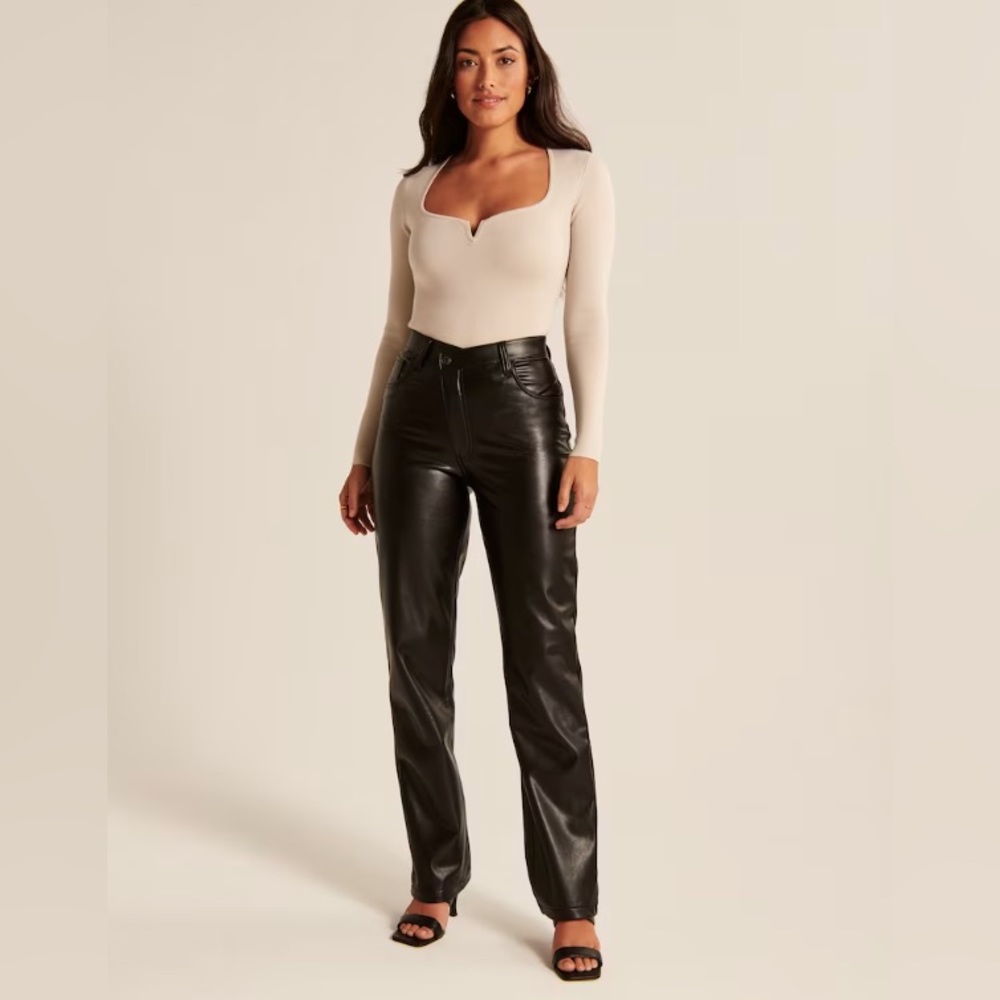 Abercrombie Curve Love Criss-Cross Waistband Vegan Leather 90s Straight Pants